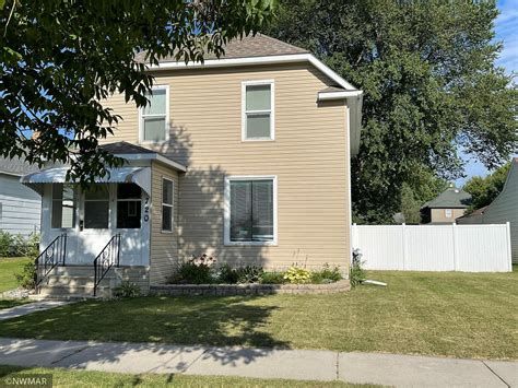 Thief River Falls MN Homes for Sale and Real Estate. . Zillow trf mn